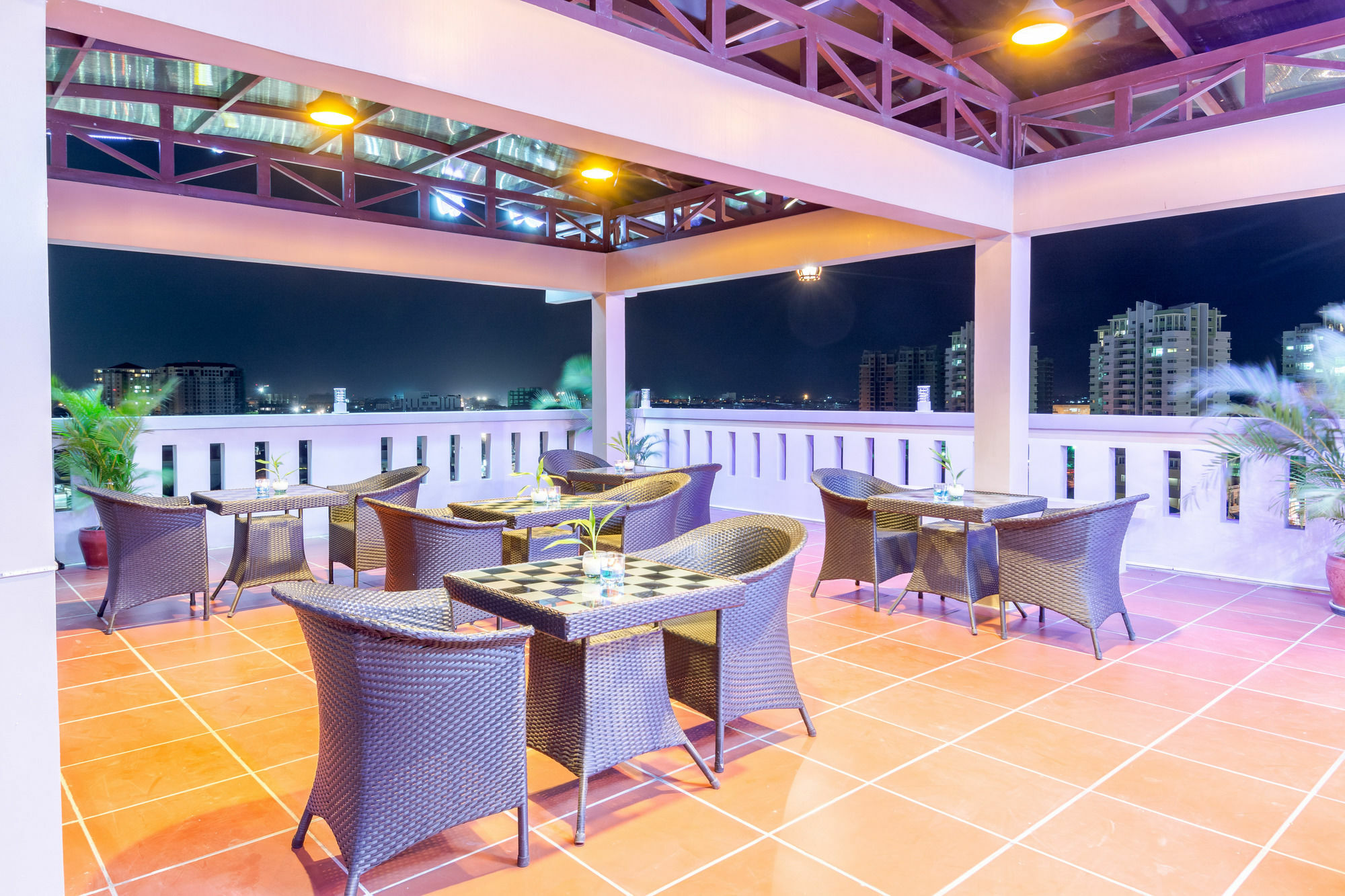Raksmey Suo Hotel Phnom Penh Exterior photo