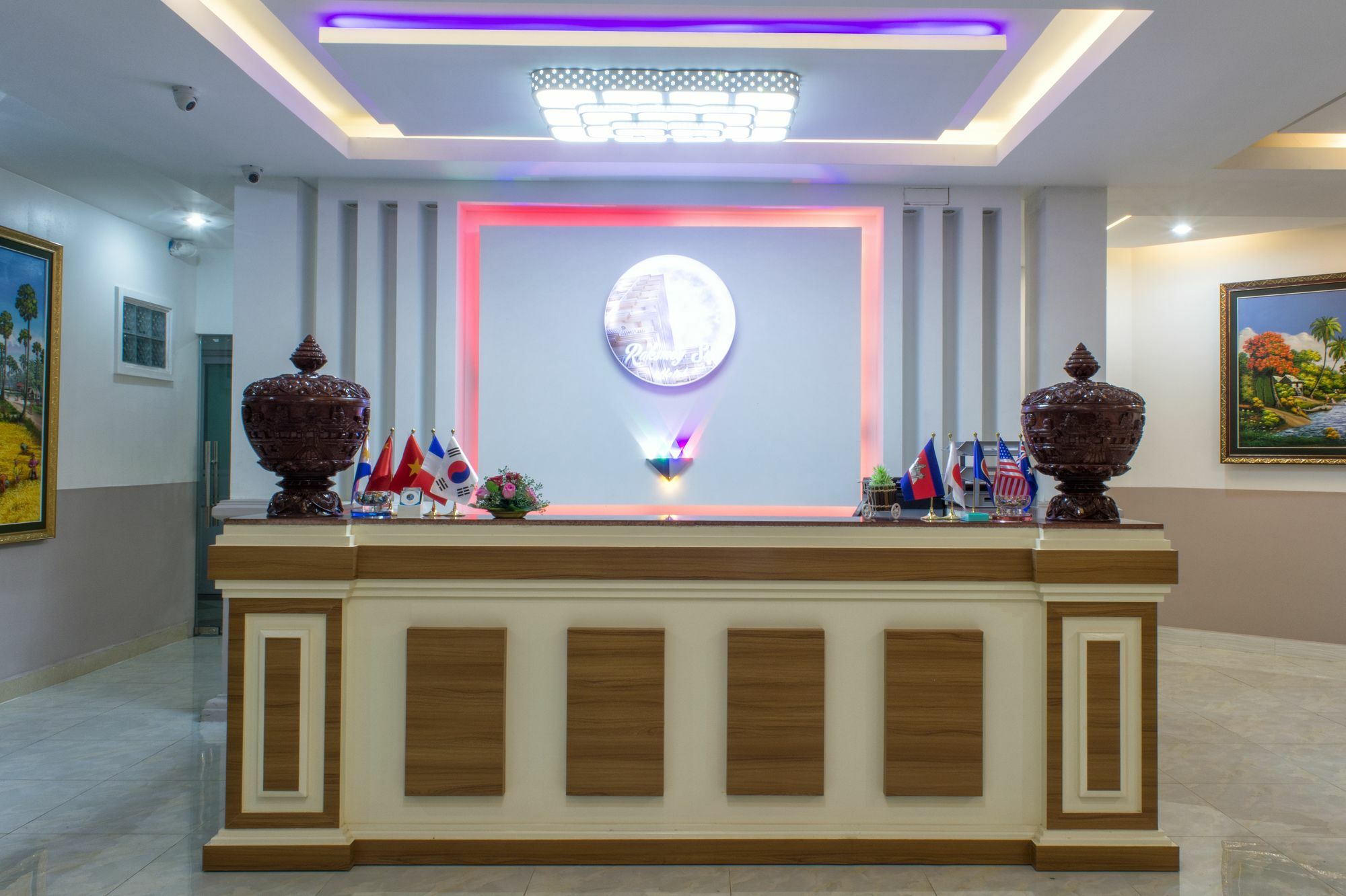 Raksmey Suo Hotel Phnom Penh Exterior photo