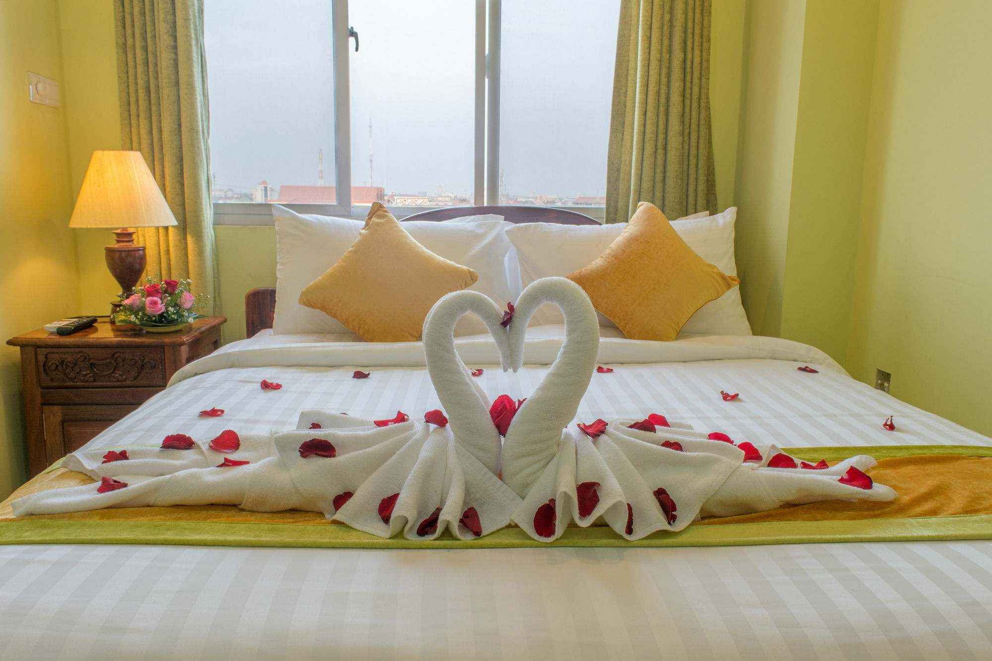 Raksmey Suo Hotel Phnom Penh Exterior photo